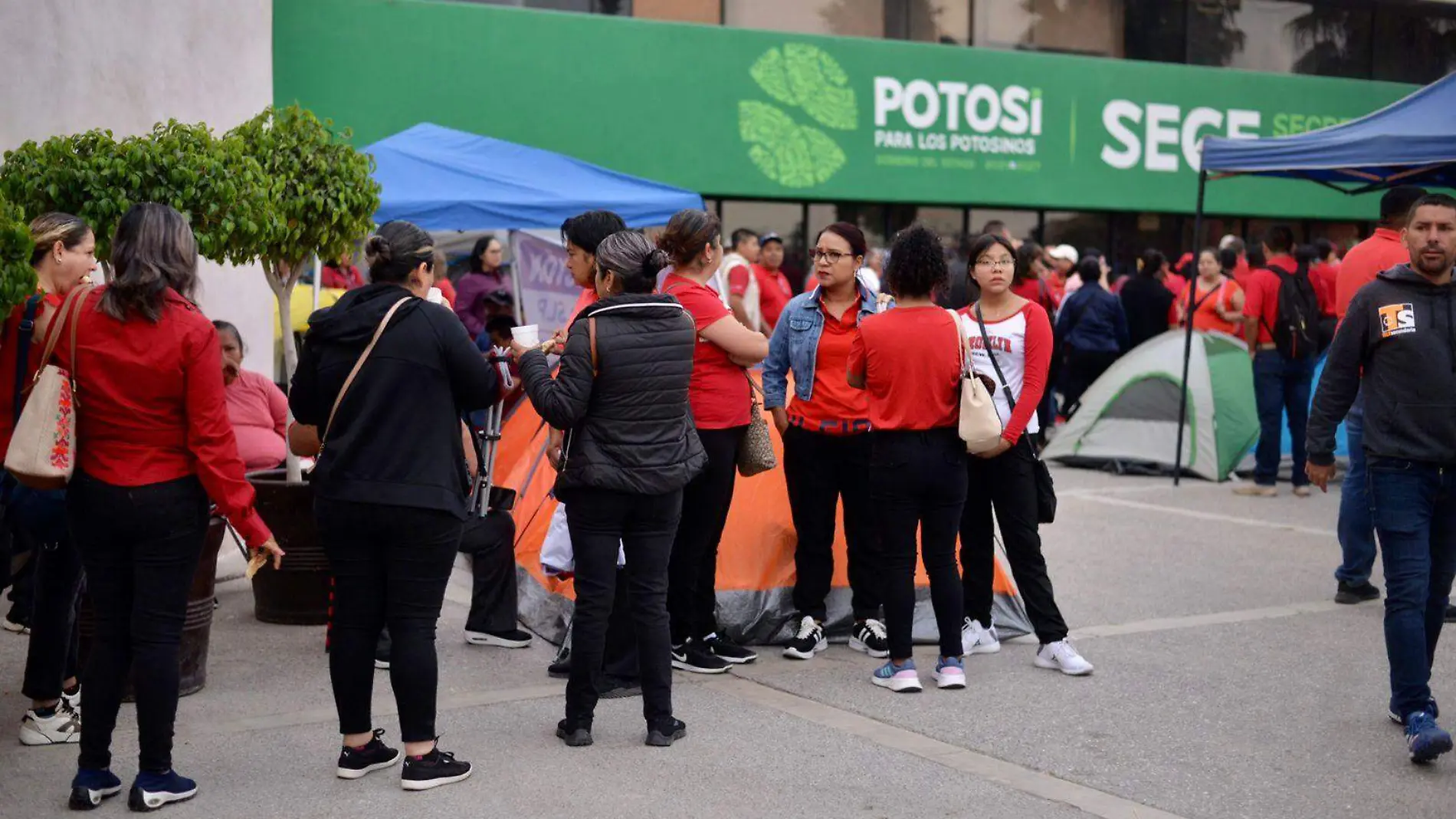 Protesta, maestros de telesecundaria